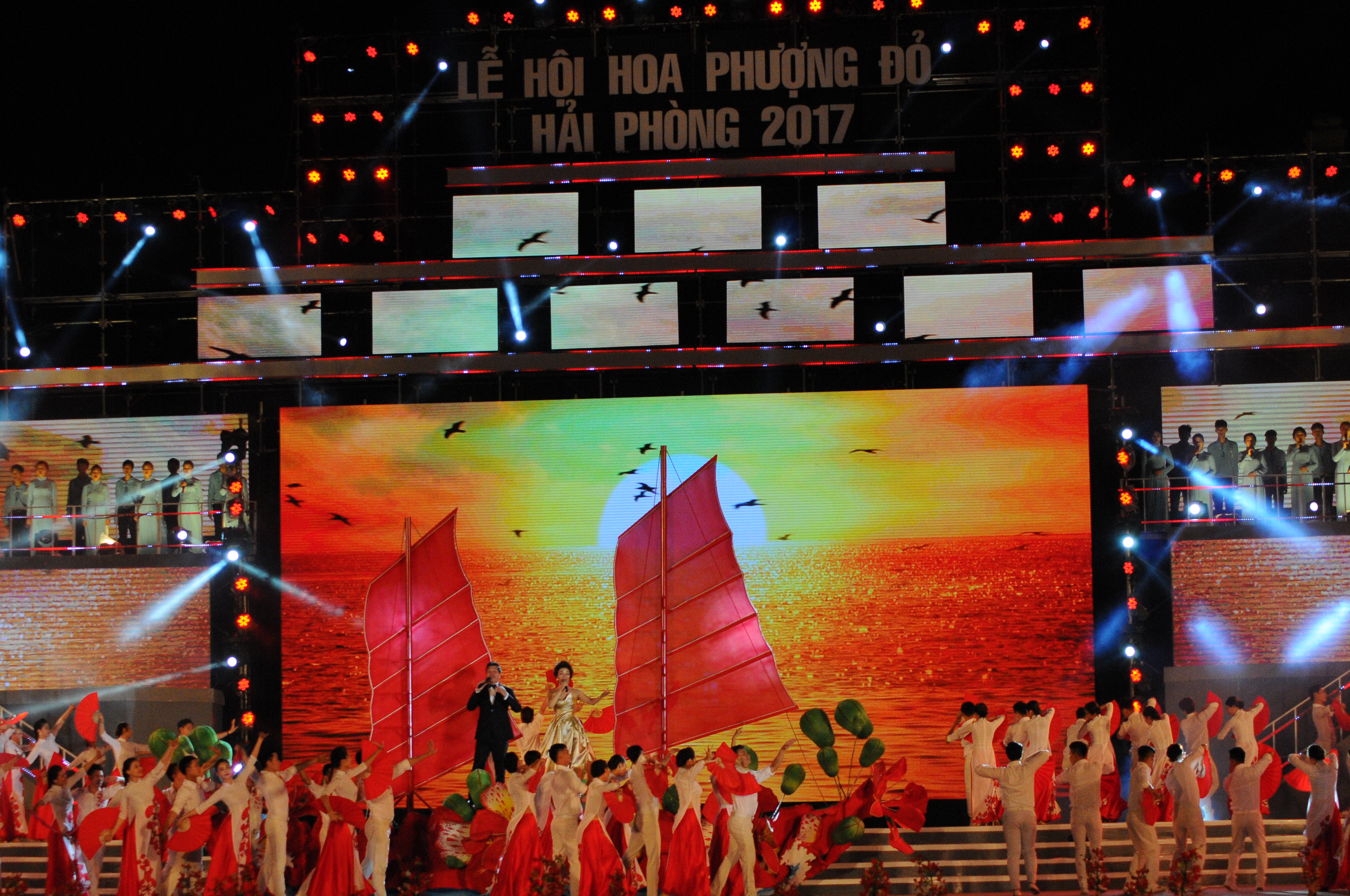 Chương trình biểu diễn nghệ thuật tại nhà Kèn, vườn hoa Nguyễn Du tối 16/5